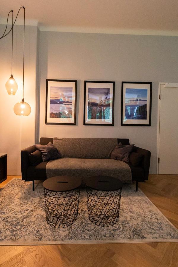 Apartment In Historischer Villa Mit Parkplatz Grünau im Almtal Eksteriør bilde